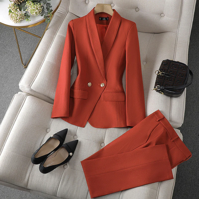 Caro – Tweedelig dameskostuum met blazer en broek