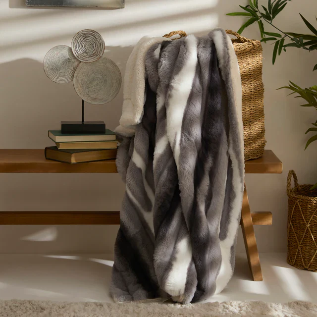 Karaca Rabbit Grijze Sherpa Deken 130×150