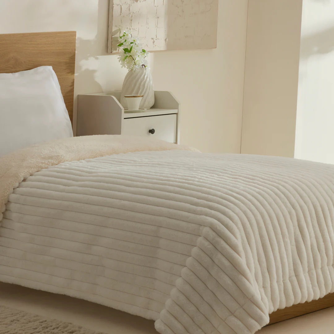 Karaca Stripe Sherpa Witte Deken 150×200