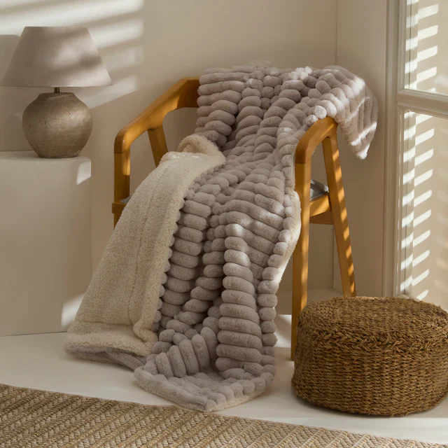 Karaca Stripe Sherpa Grijze Deken 130×150