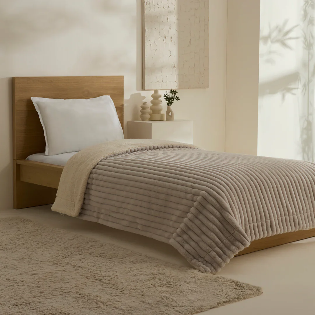 Karaca Stripe Sherpa Grijze Deken 150×200