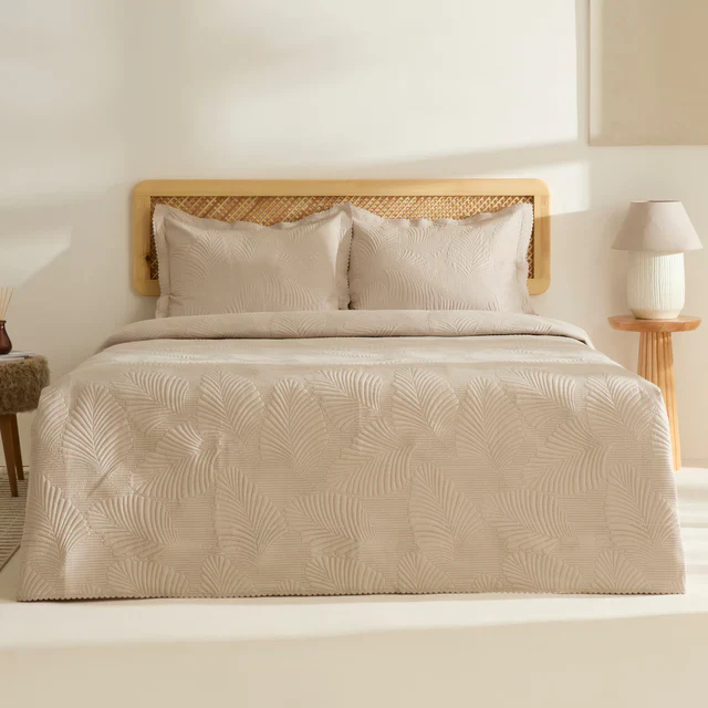 Leaf Beddensprei Set Beige 230×240 cm + 2 (50×70 cm)