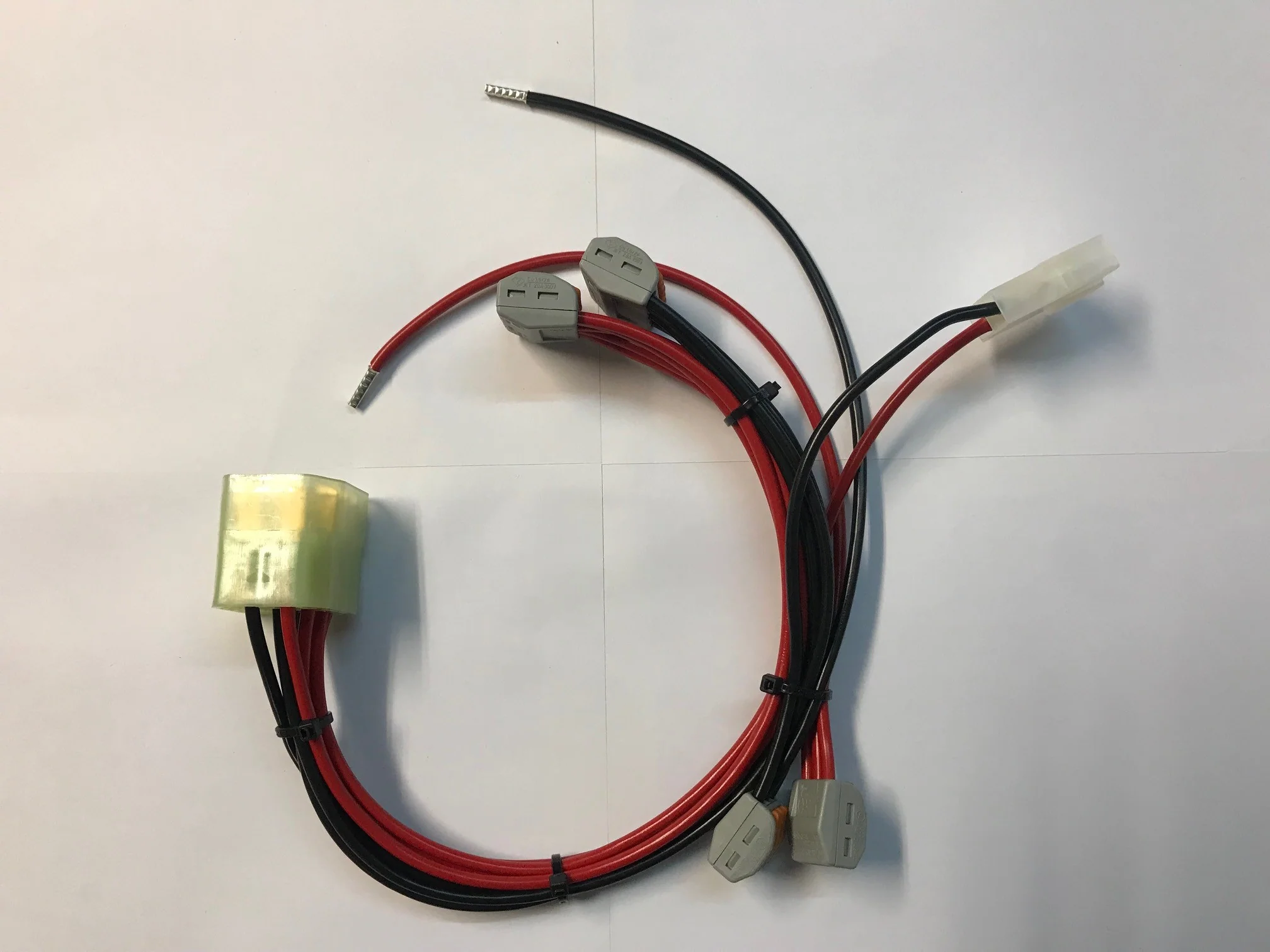 De Victron IP22 adapterkabel 30A