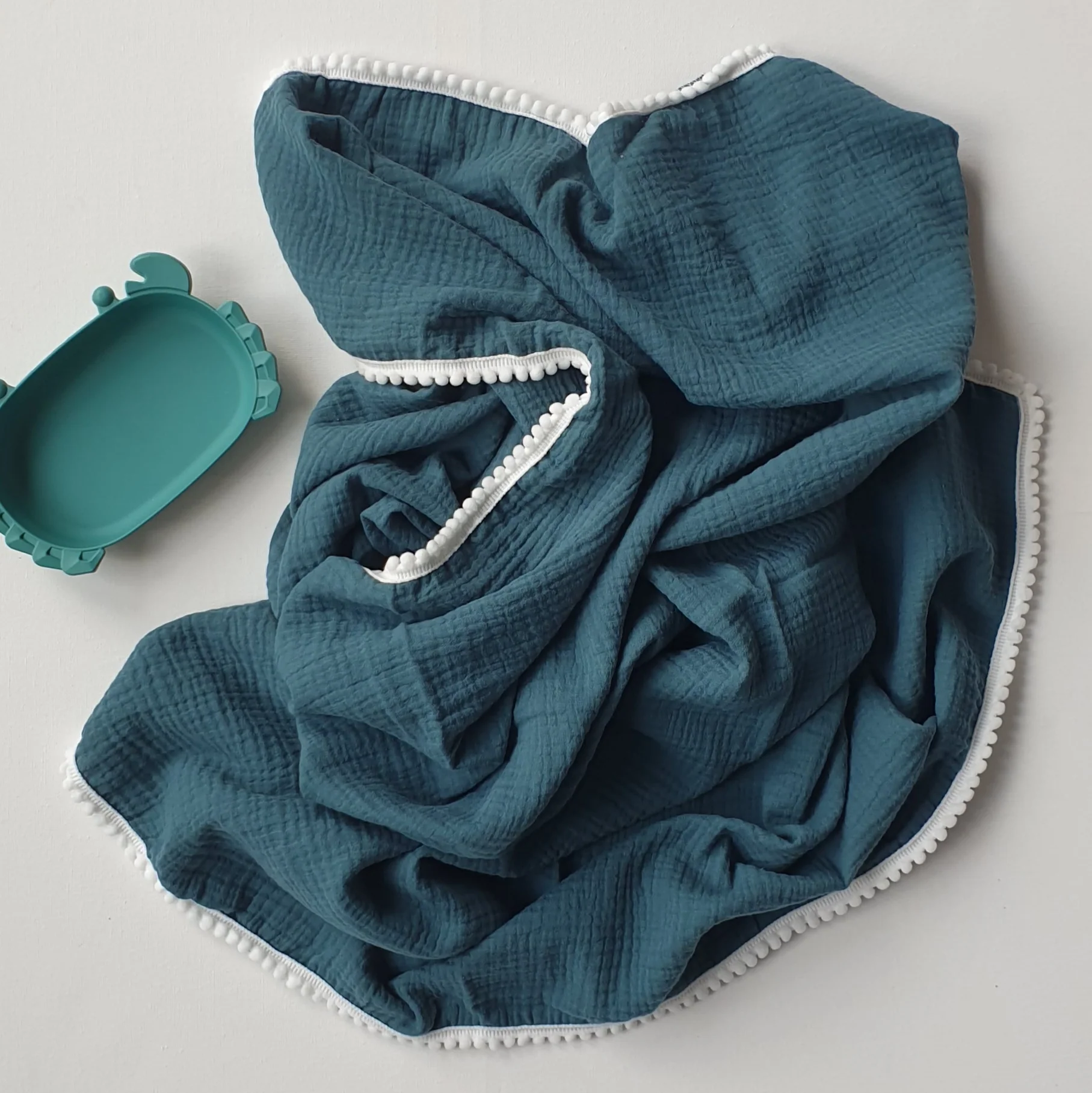 Hydrofiele Doek met Pomponnetjes (90×110 cm) – Teal