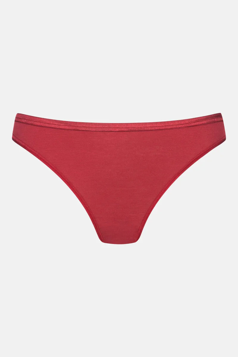 Delighted Brazilian Gala Red