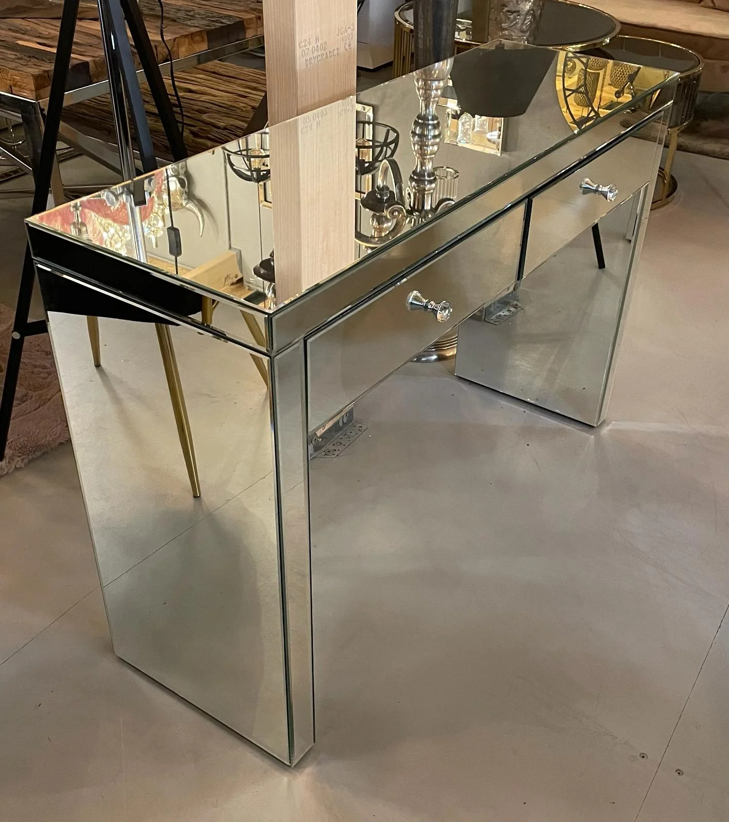 Bijzettafel mirror