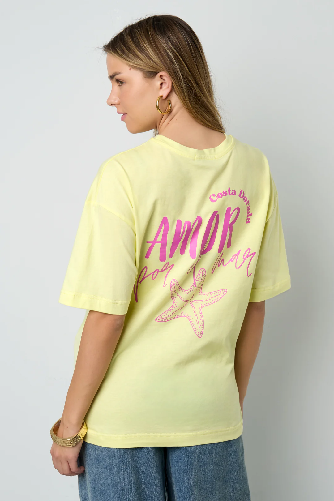 Dames T-shirt “AMOR” | Casual en modern