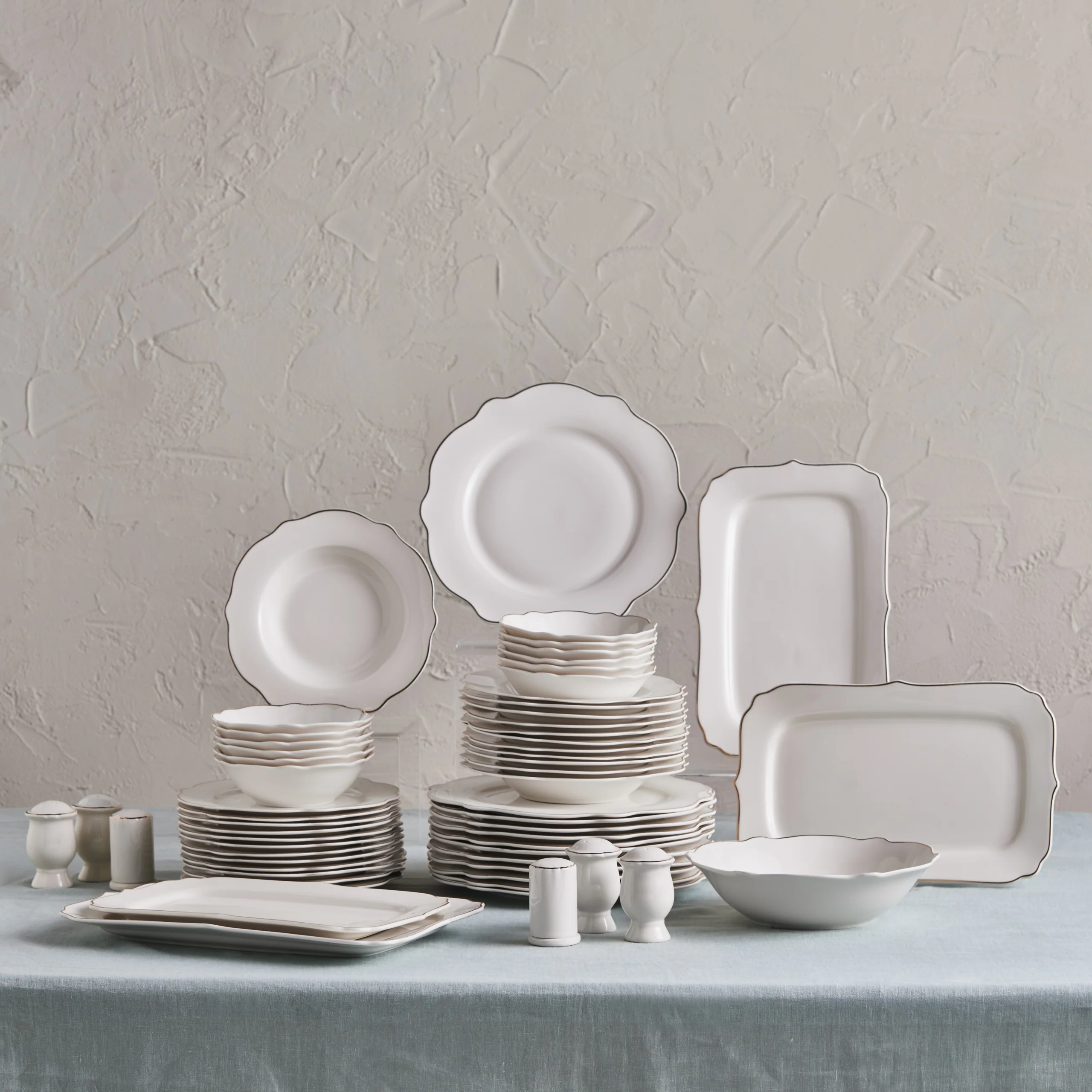 Karaca Elegance Vera 59-Delig 12-Persoons Servies, Gold