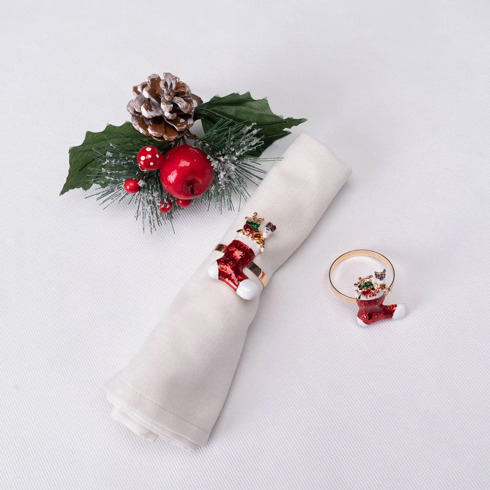 Karaca Home, set van 2 servetringen met kerstsok