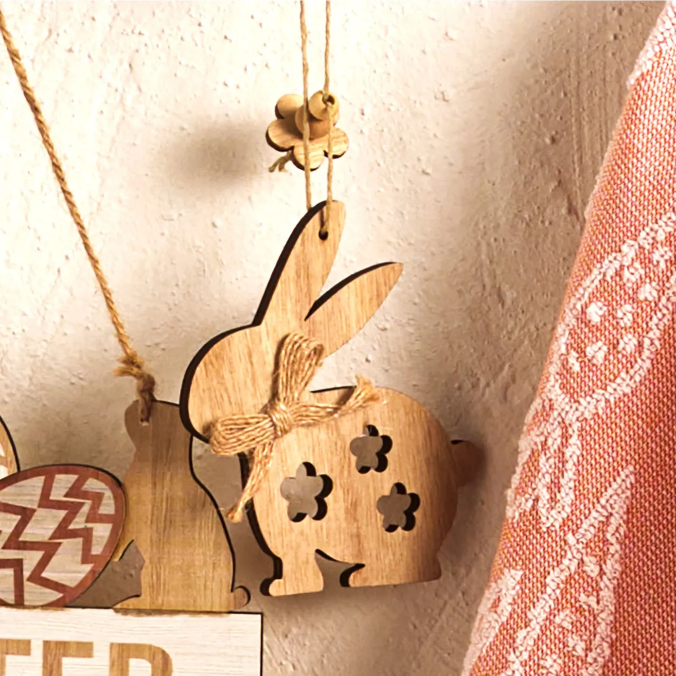 Karaca, houten paashaas 6,5×10 cm