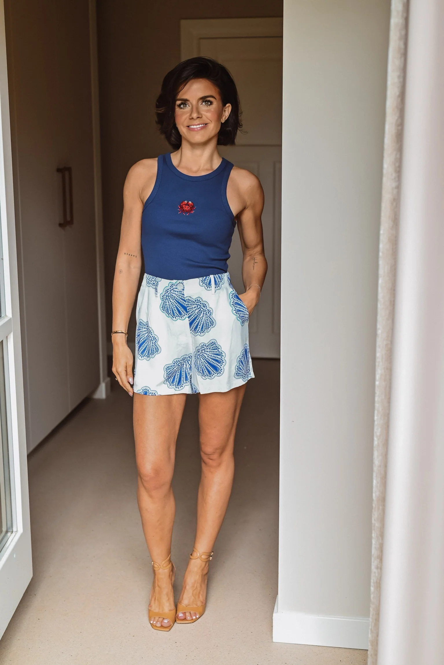 NADIA SHORT BLUE SHELLS