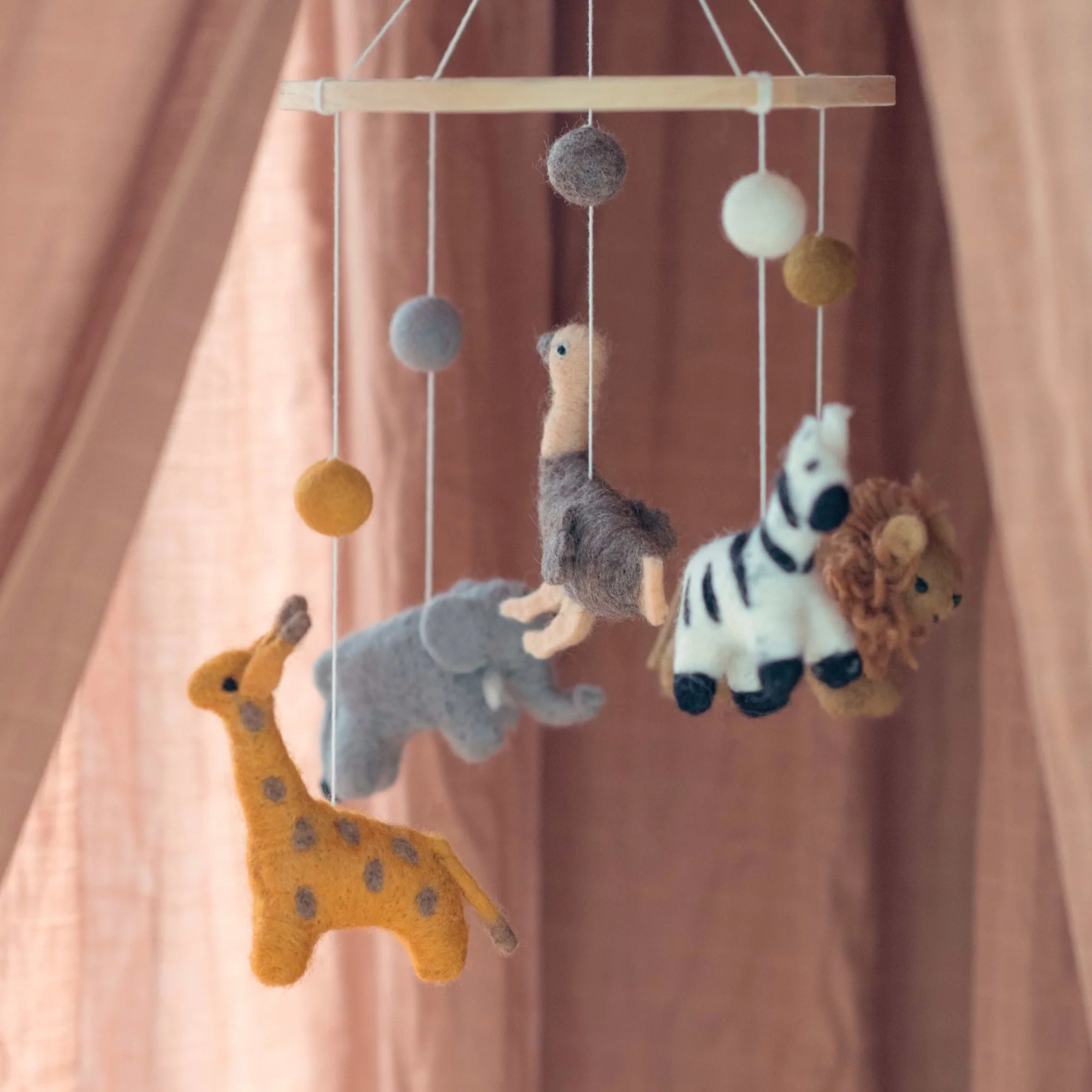Boxmobiel Wildlife – Biologisch vilt katoen – Baby Bello